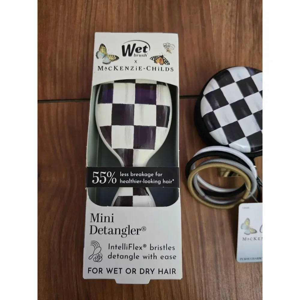 MacKenzie-Childs x Wet Brush Courtly Blk Check Keychain Detangler Hair Brush